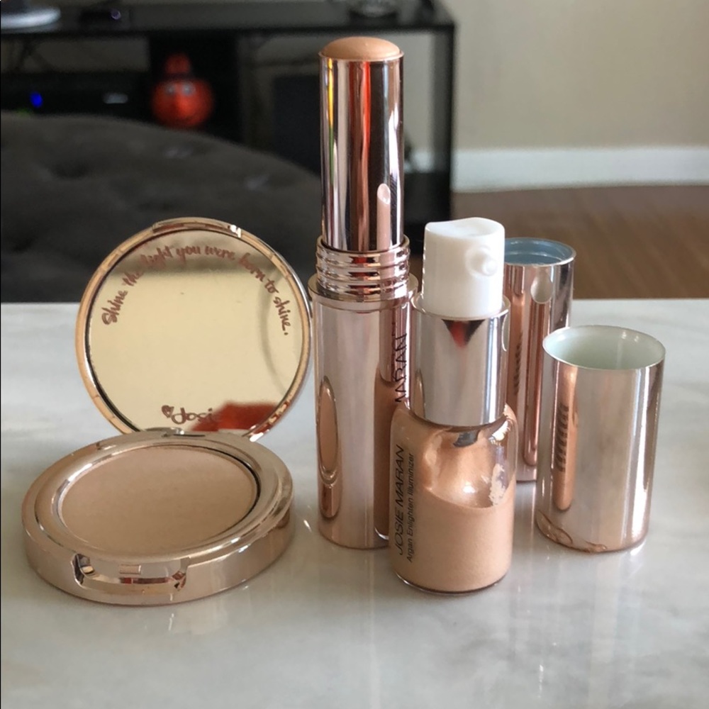 Josie Maran highlighter